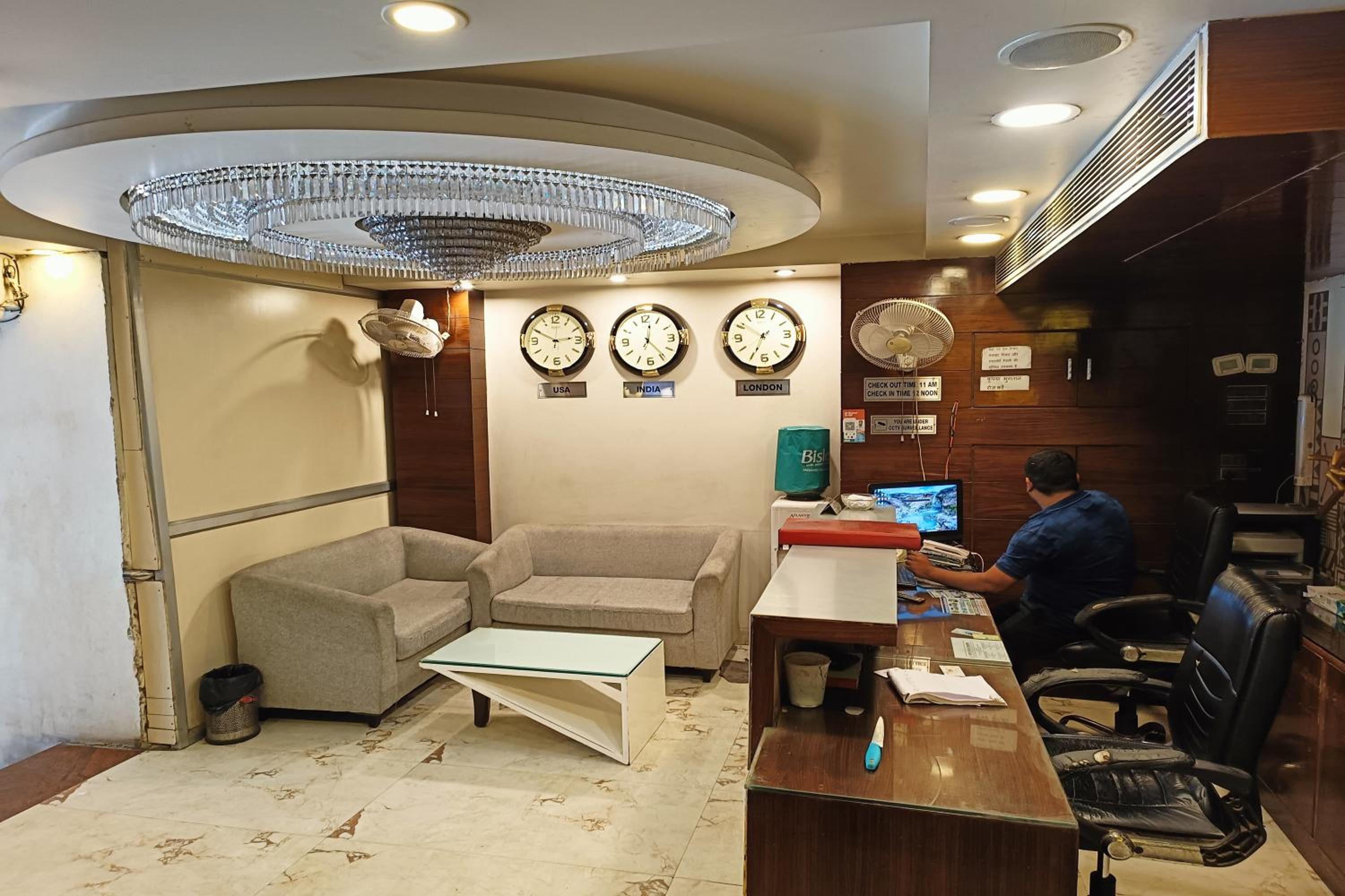 Hotel Gauranga Inn - New Delhi Railway Station