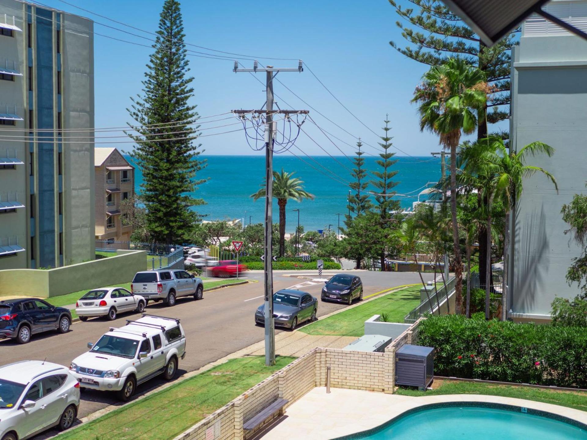 Levuka Unit 12 14 Moreton Pde