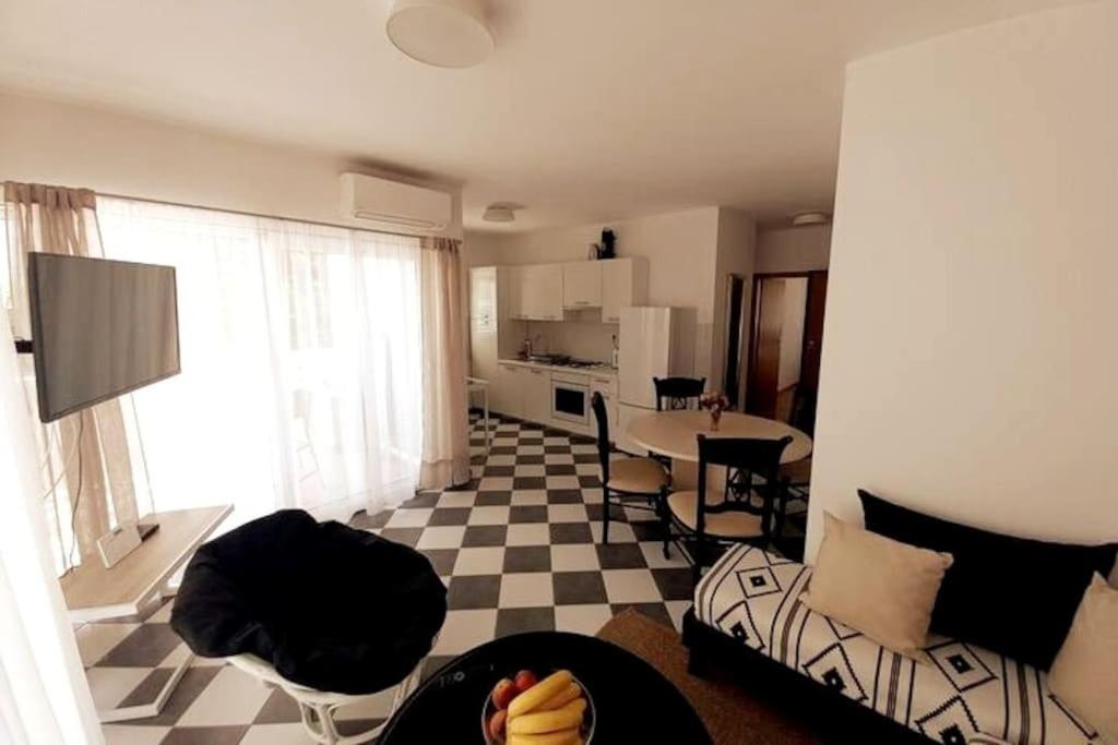Rosa apartment Mirca