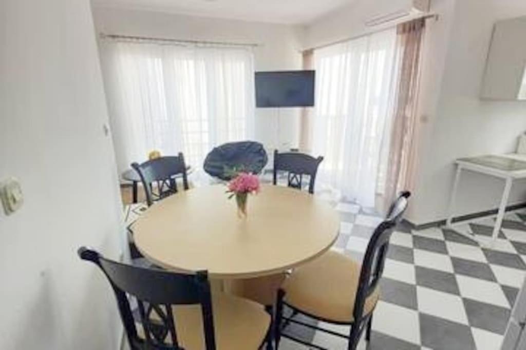 Rosa apartment Mirca