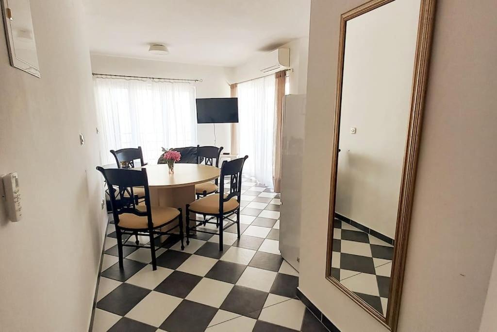 Rosa apartment Mirca