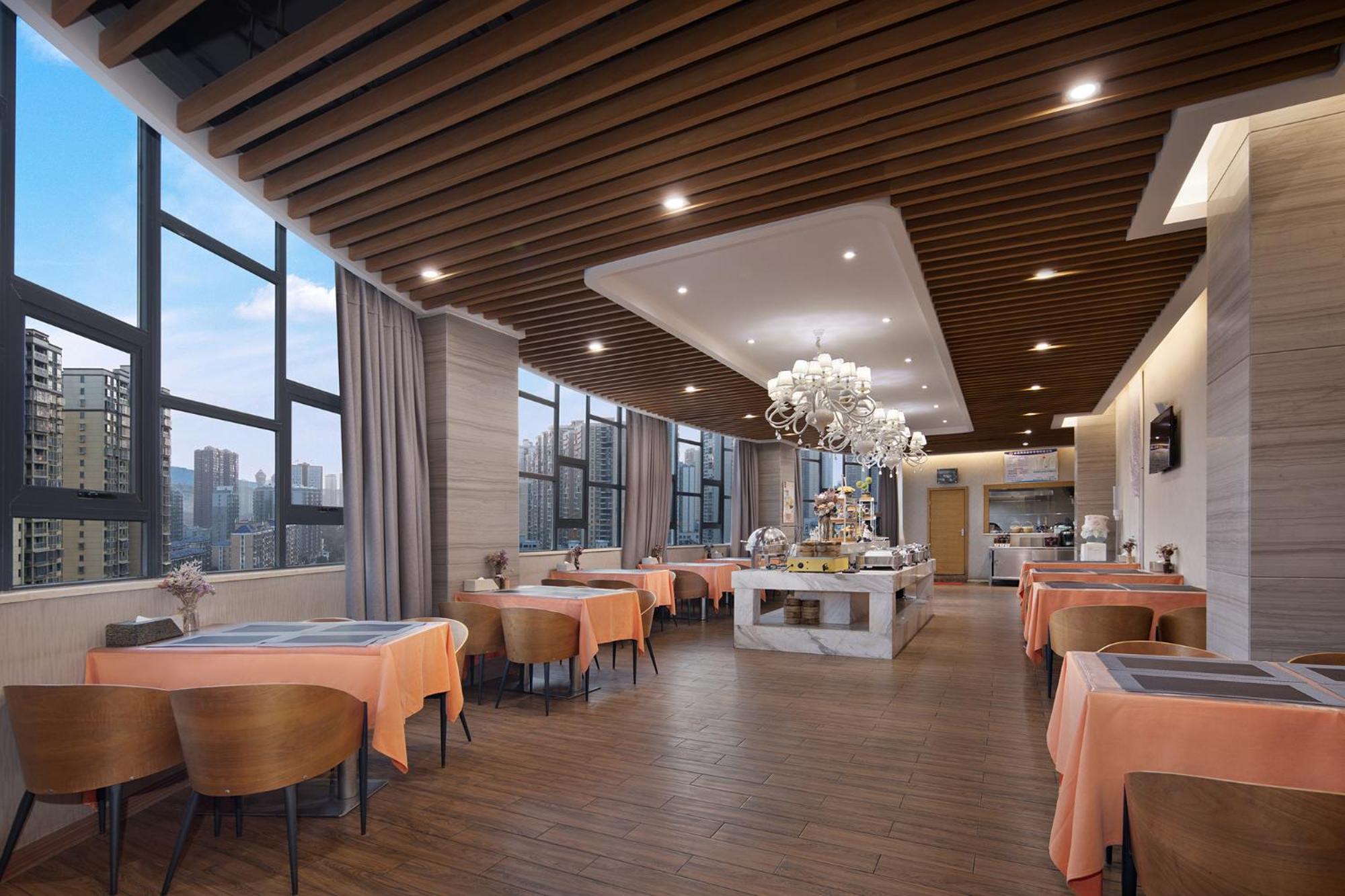 Morninginn, Shuangfeng Platinum Huafu