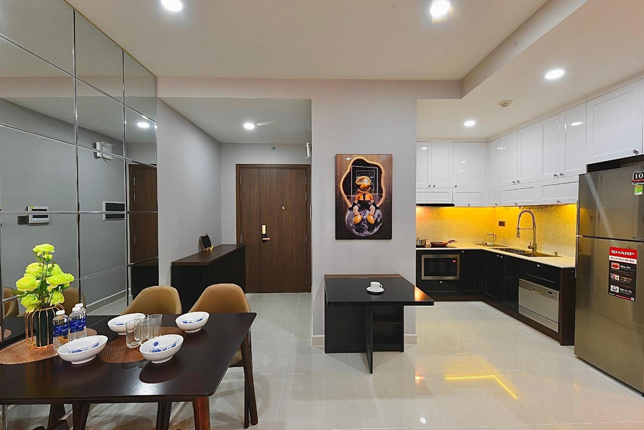 SG ROYAL - JC’s house