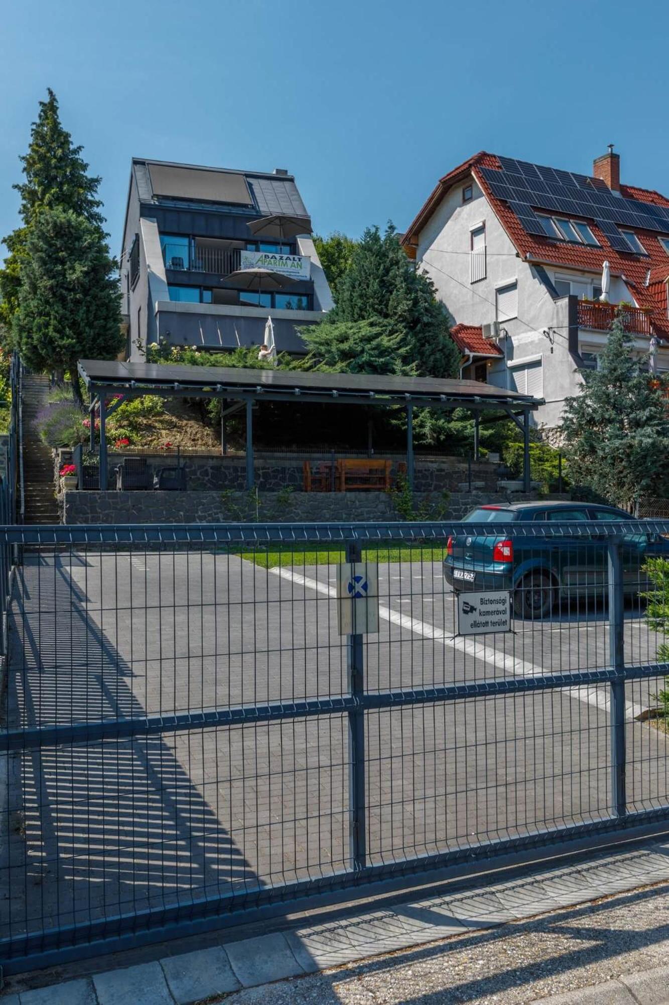 Bazalt Apartman