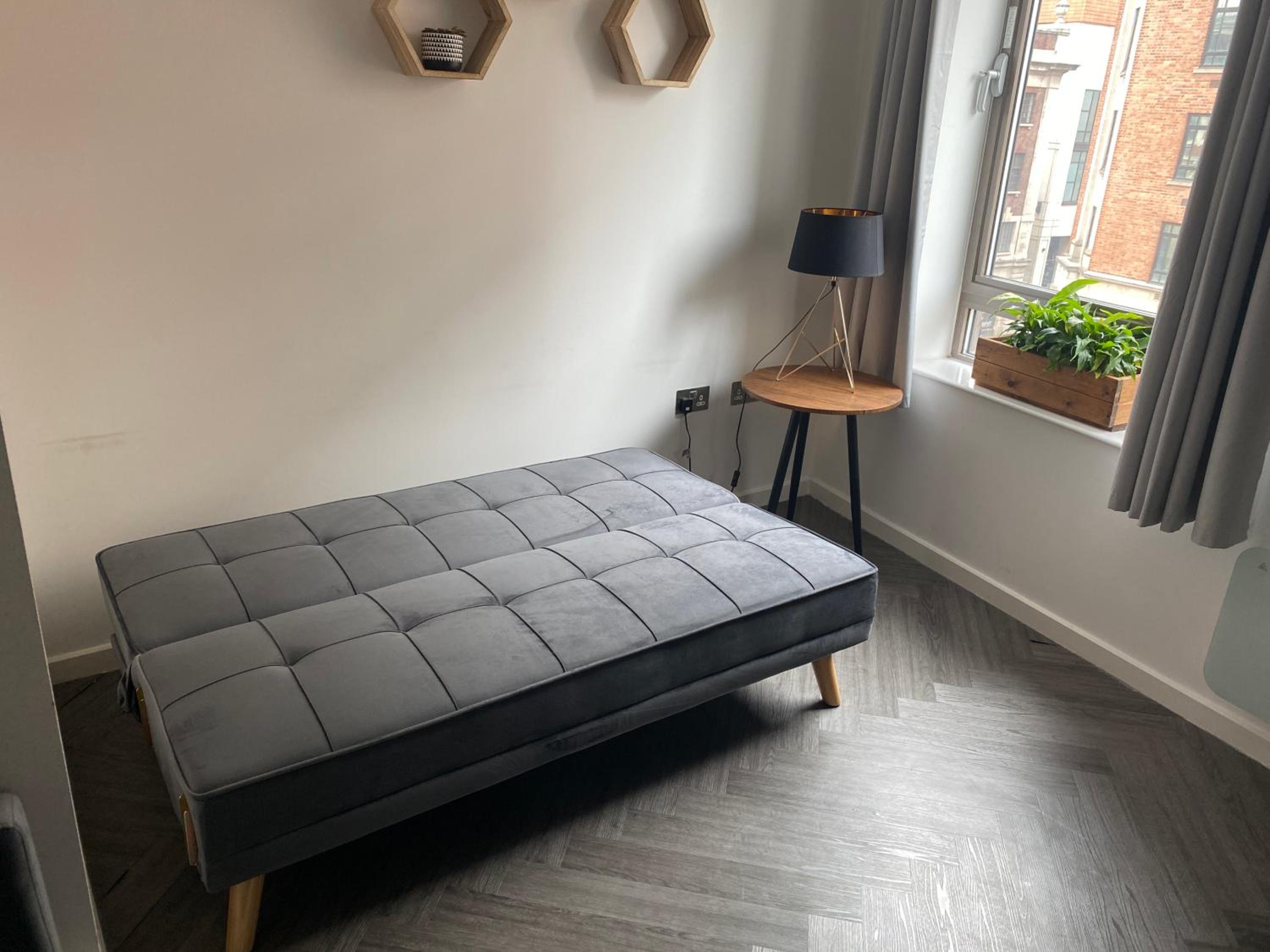 Stunning apartment in the heart of Leeds view 4