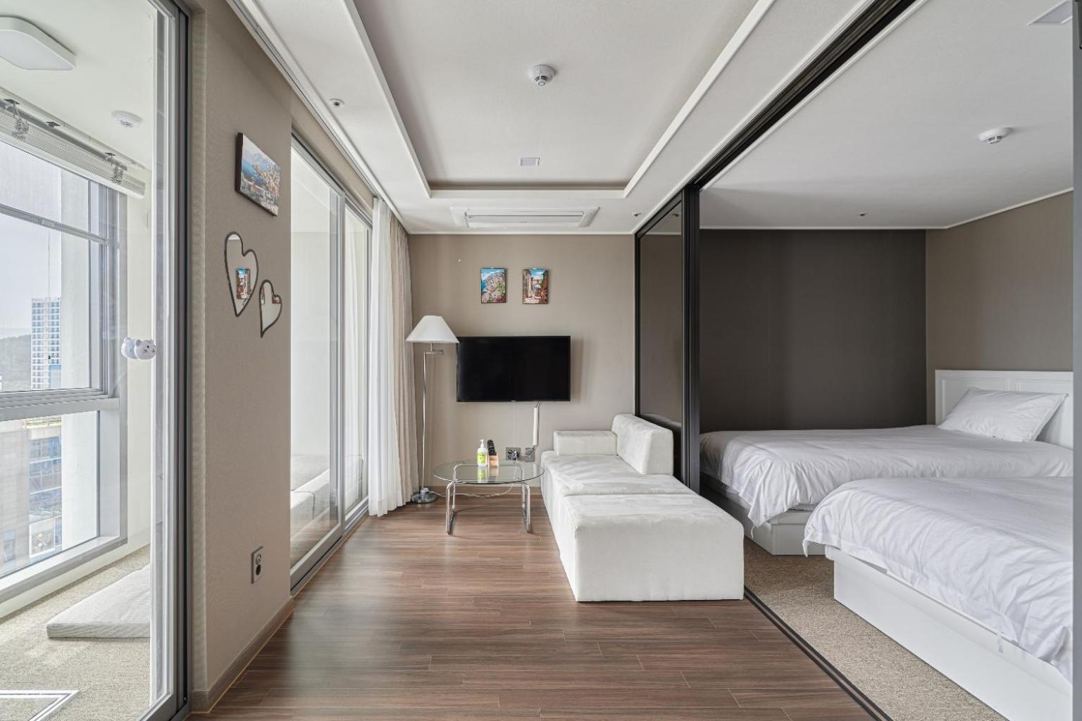 Family Hotel & Arbol view 2
