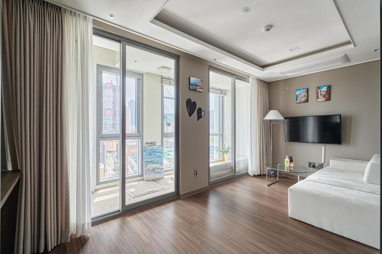 Family Hotel & Arbol view 3