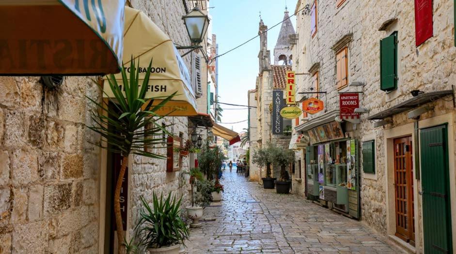 Guesthouse Ana Trogir Old Town