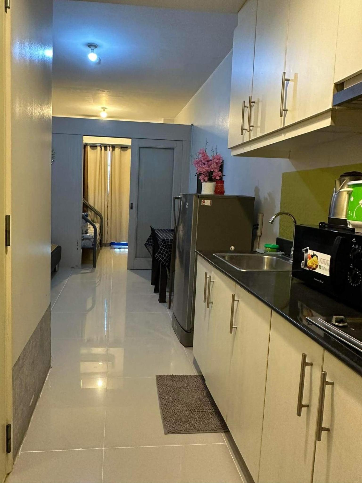 Lai's Place @ Sea Residences view 3