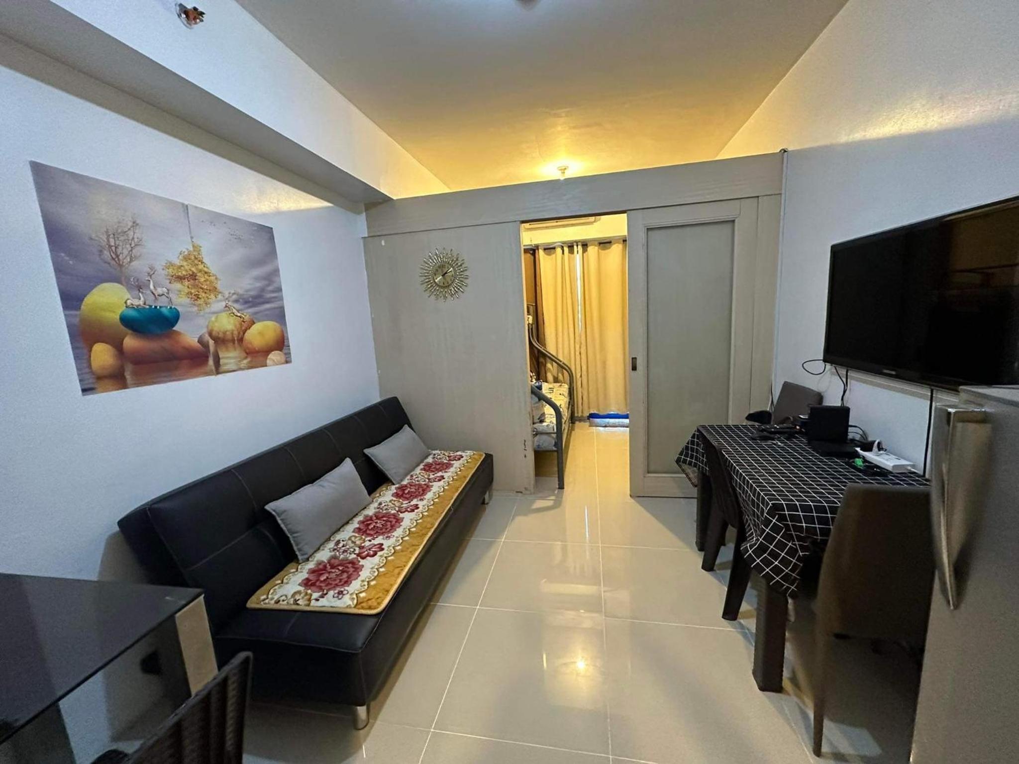 Lai's Place @ Sea Residences view 4