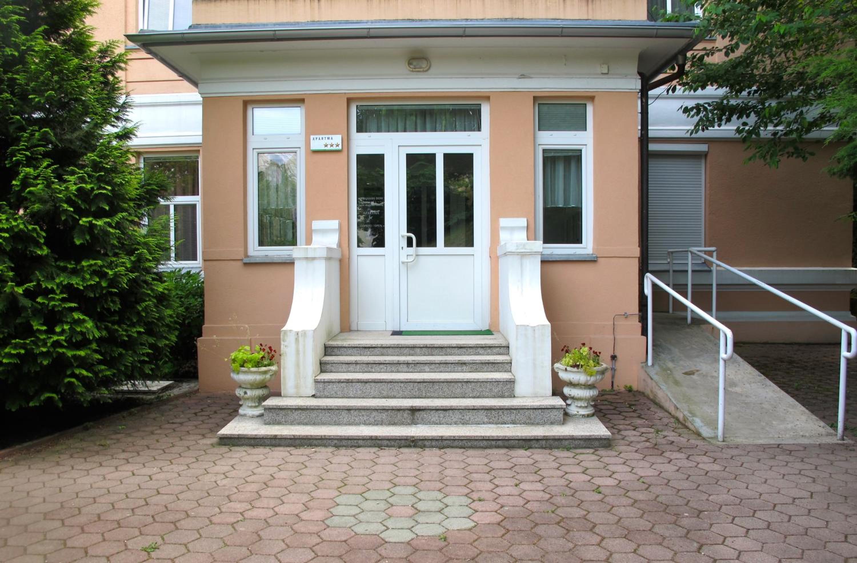 Photo 45