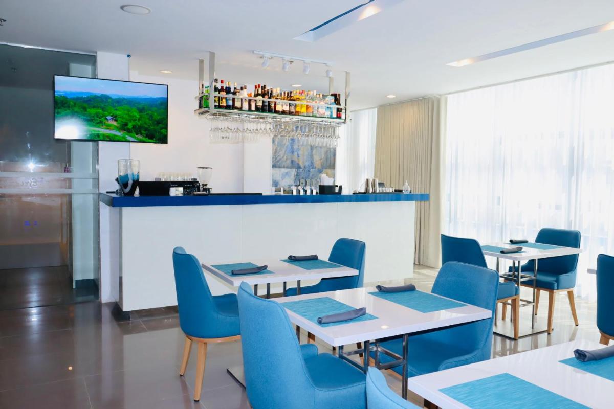 restaurant