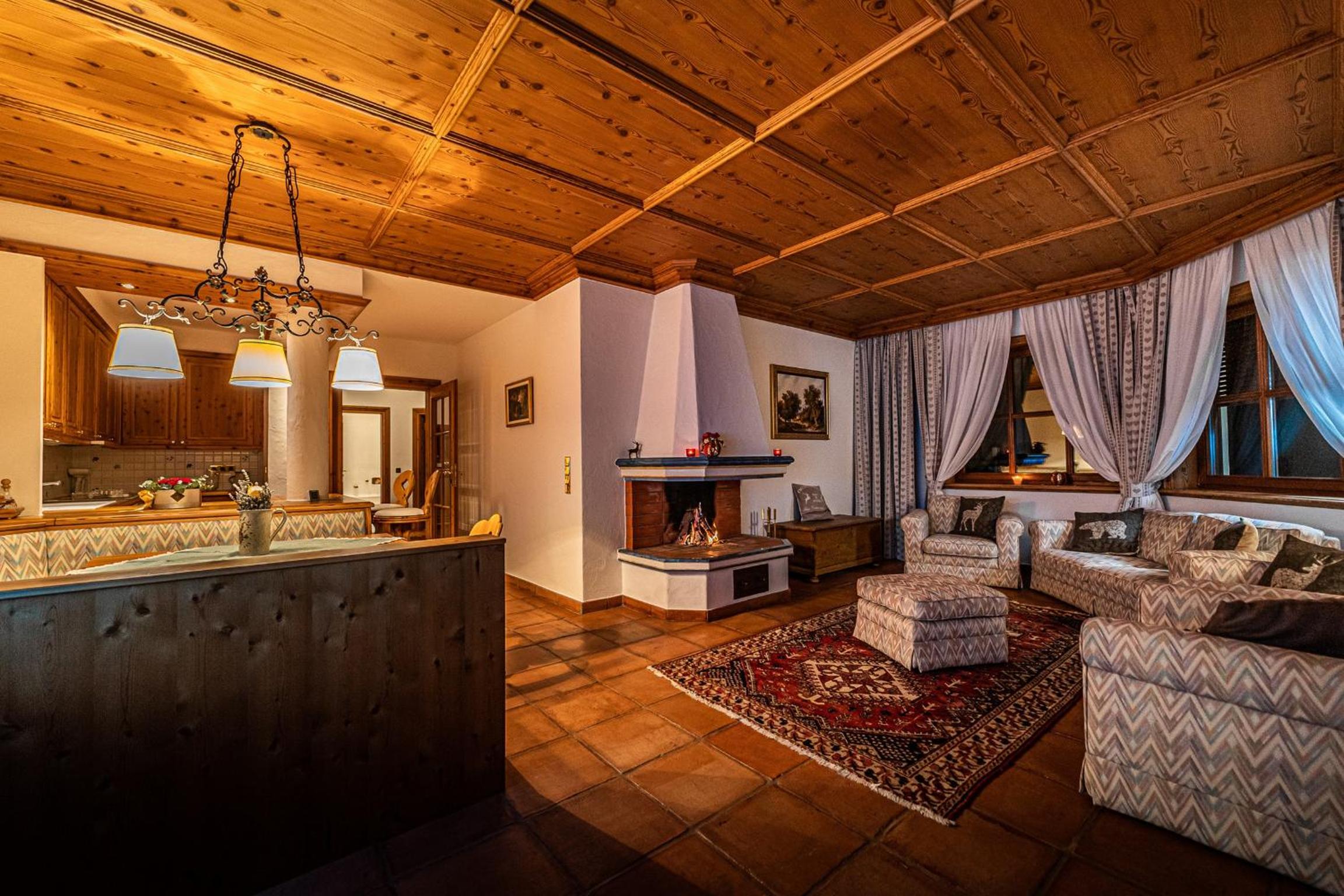 Villa Bostele with Five Bedrooms, Indoor Pool, Two Saunas & Garage