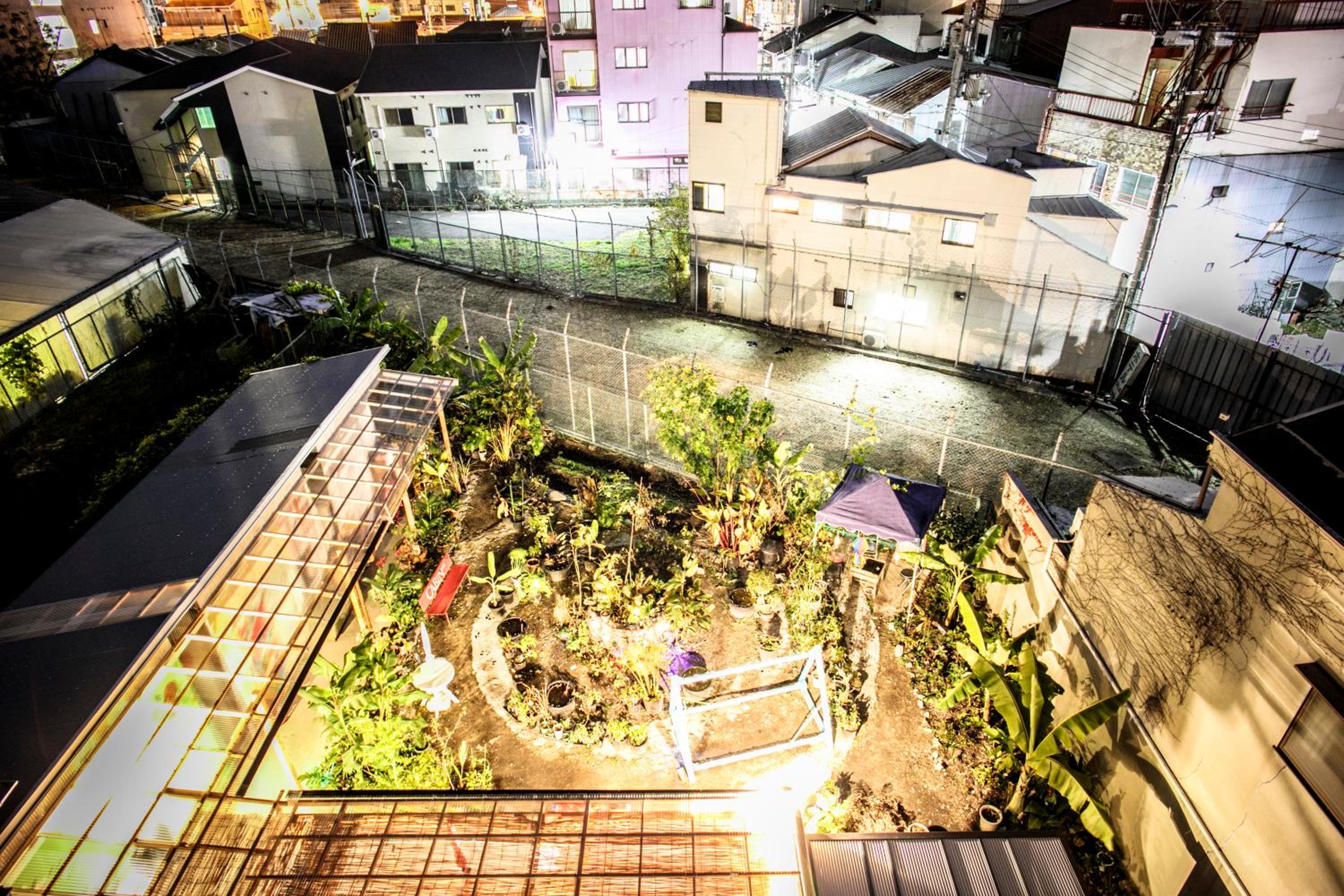 Kamagasaki University of the Arts Cafe Garden Guest House aka Cocoroom