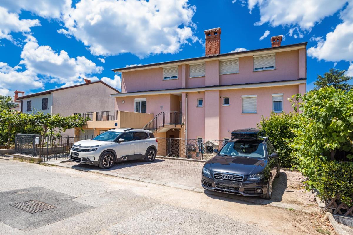 Apartmani Paliska view 4