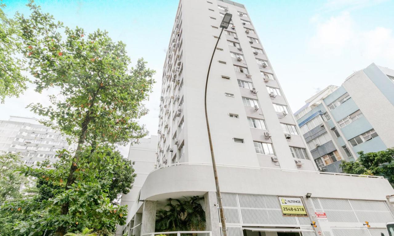 Tabas Maravilhoso apê 3 quartos Leblon LB0035