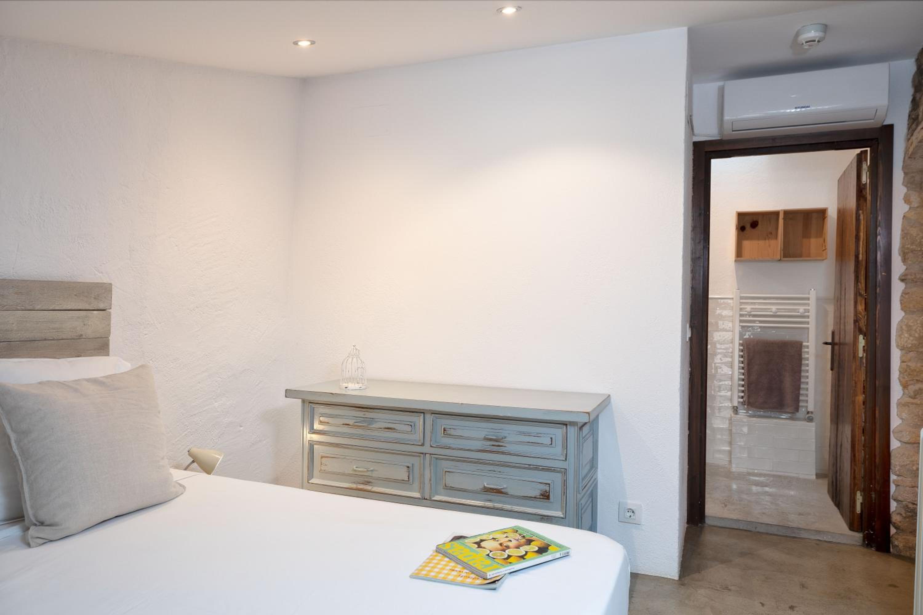 Flateli Corçà Townhouse