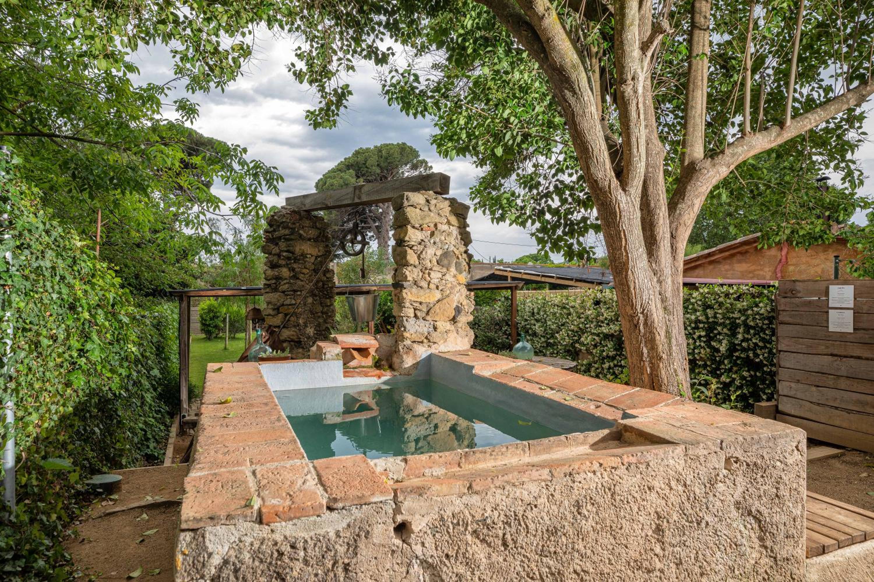 Flateli Corçà Townhouse