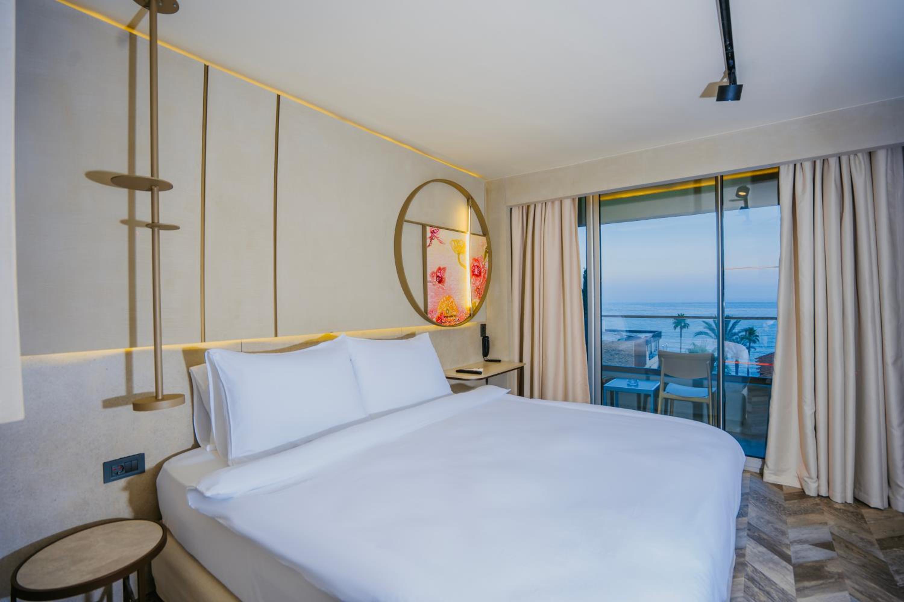 Büyük Hotel - Image 24