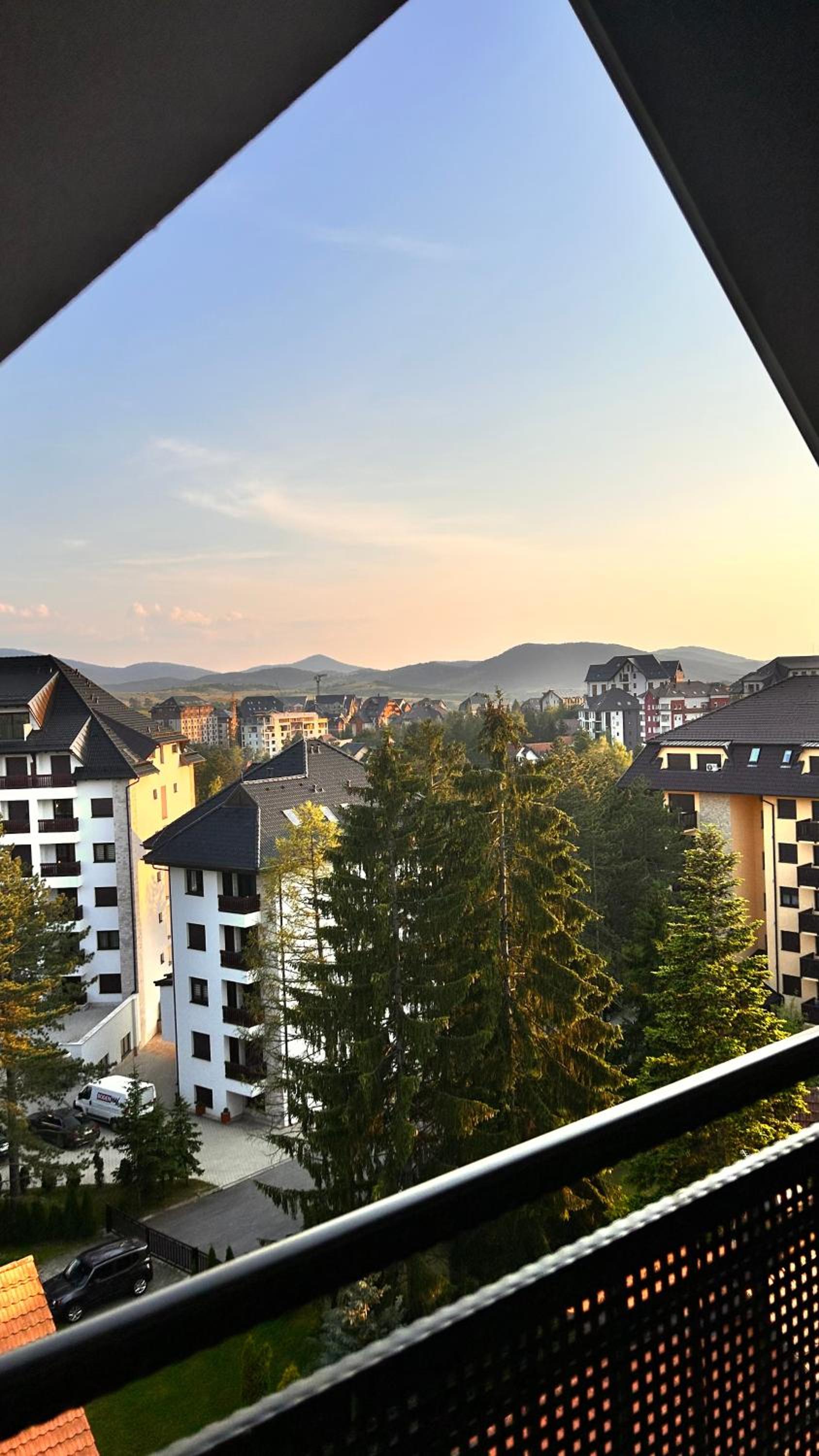 Luna penthouse