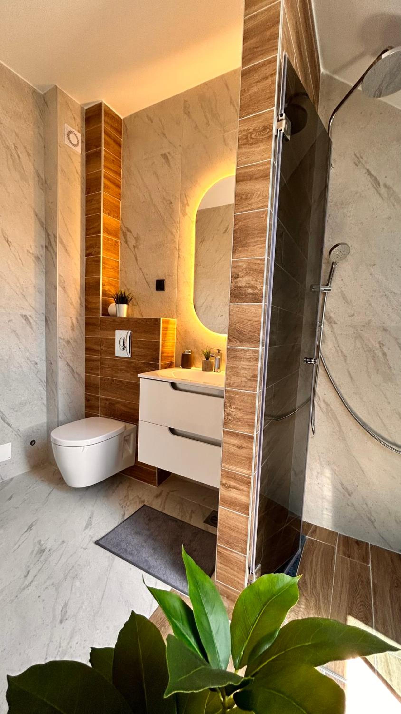 Luna penthouse