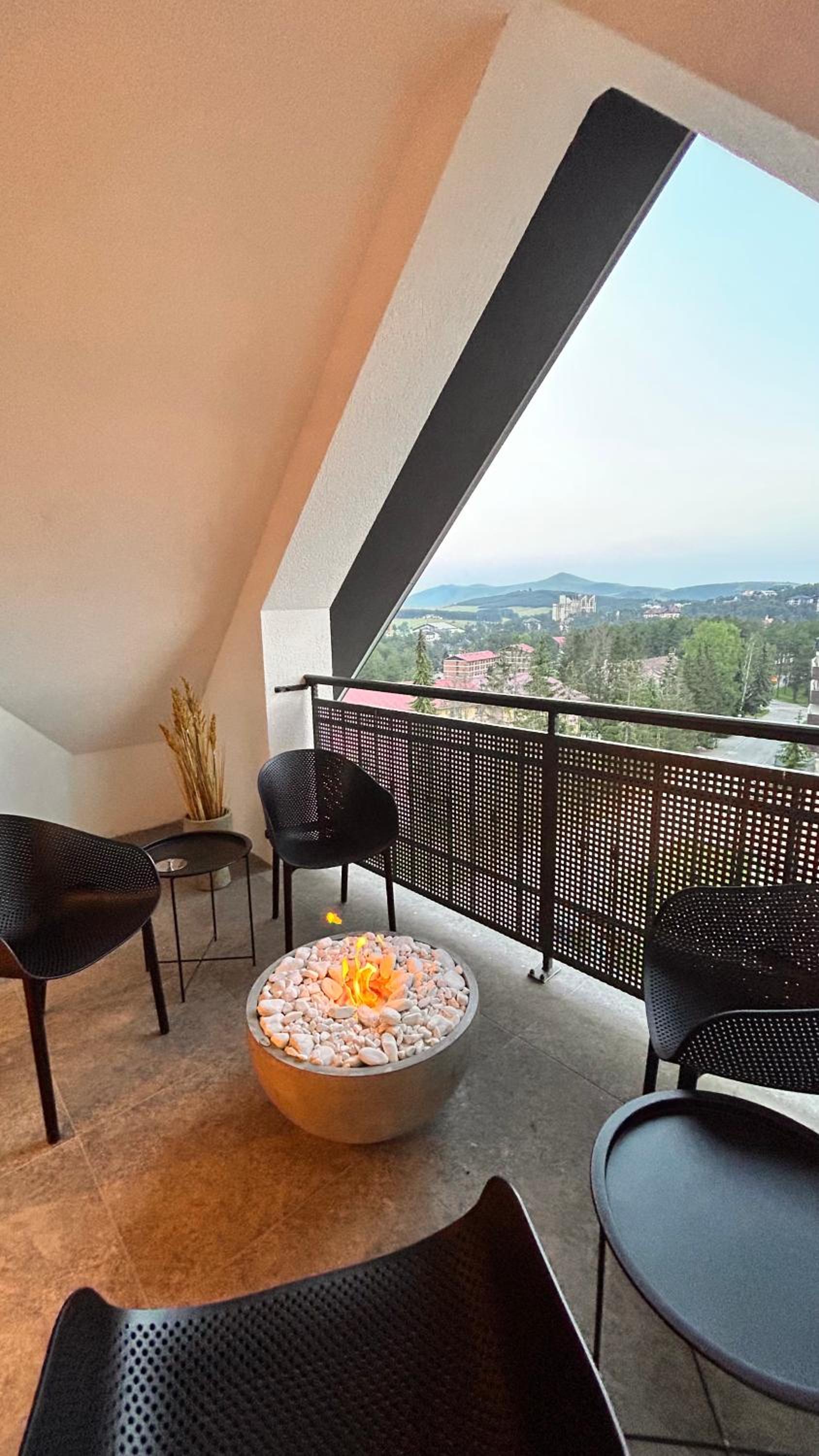 Luna penthouse