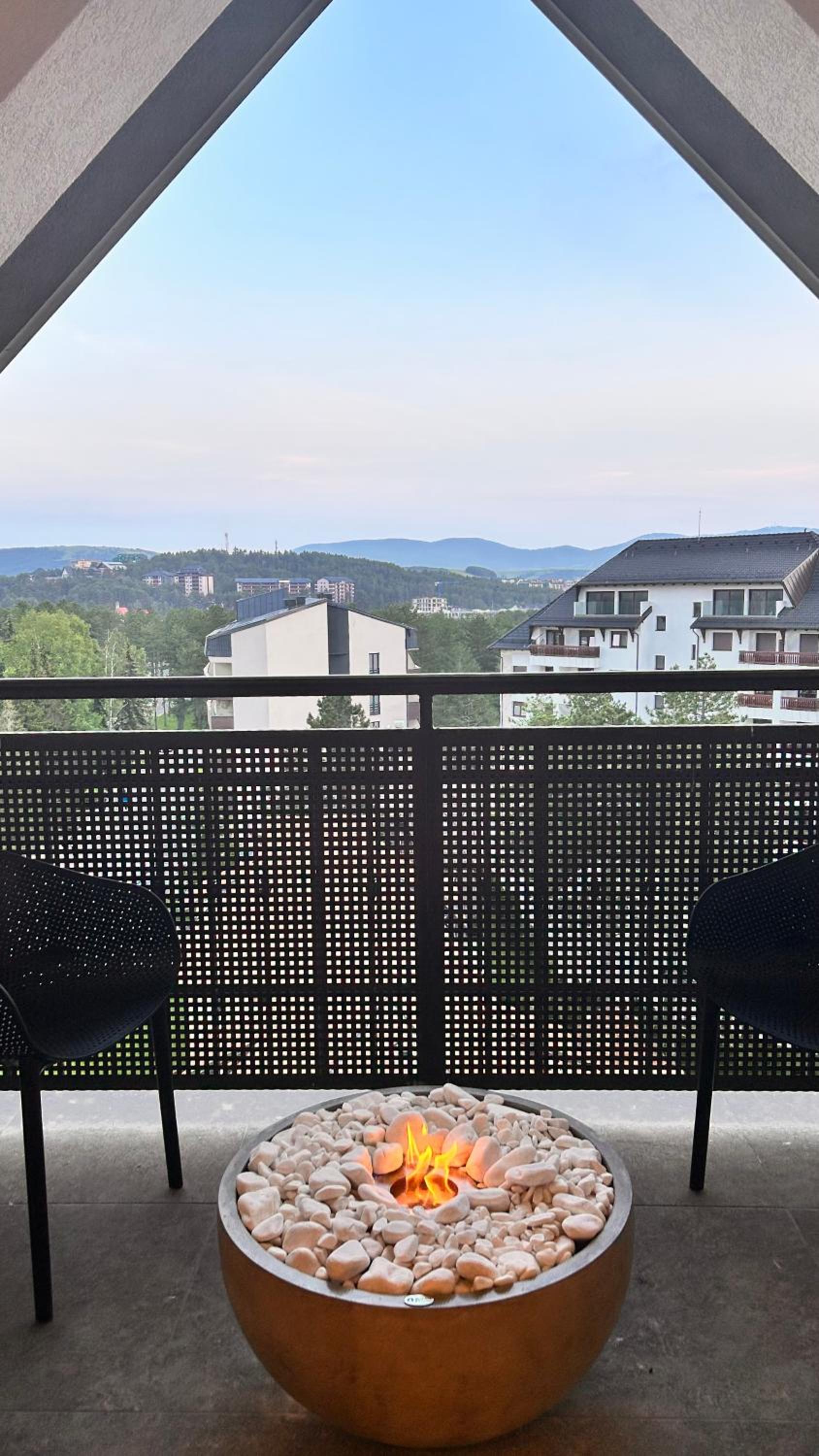 Luna penthouse