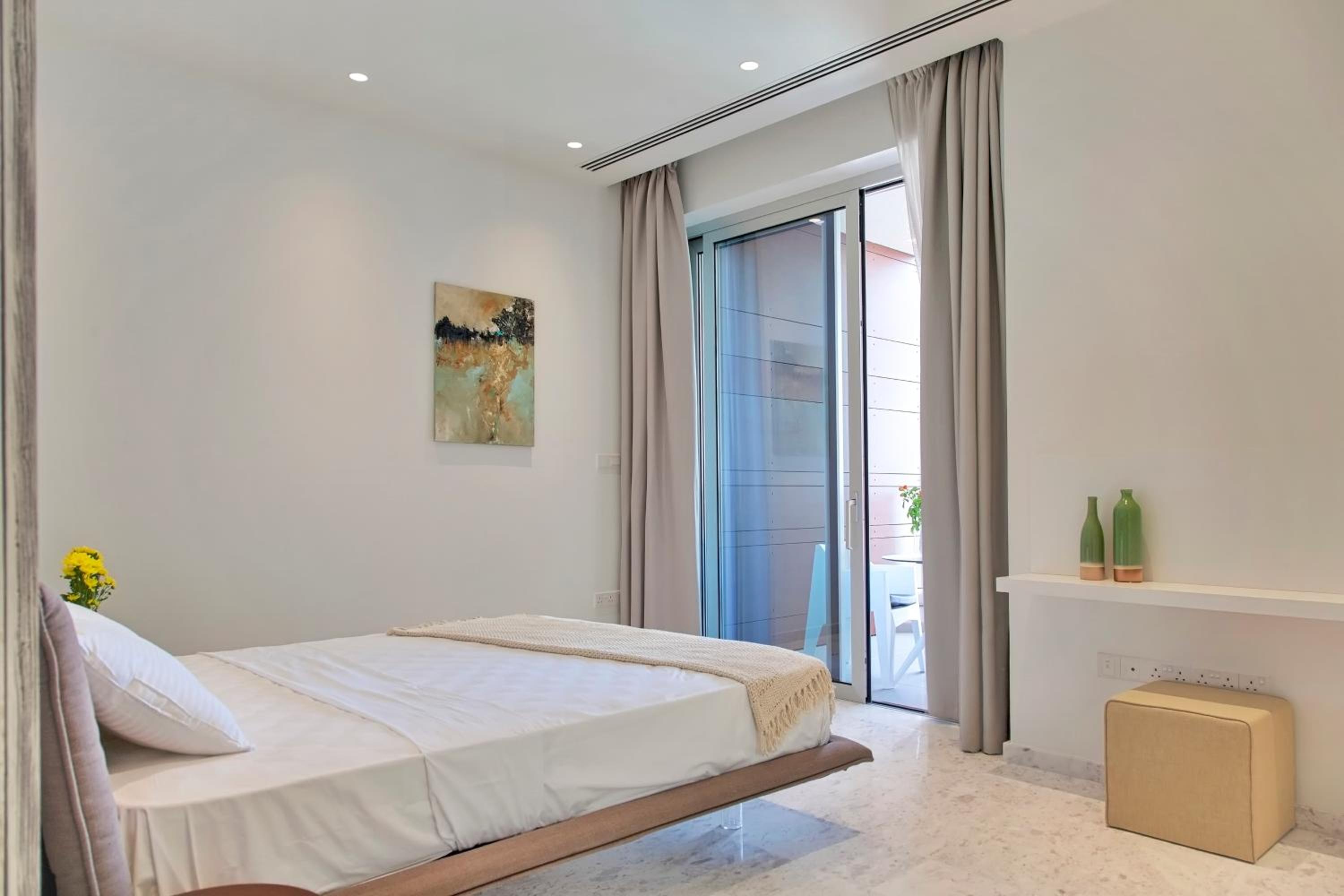 Sea Pearl Luxury Beachfront Villas