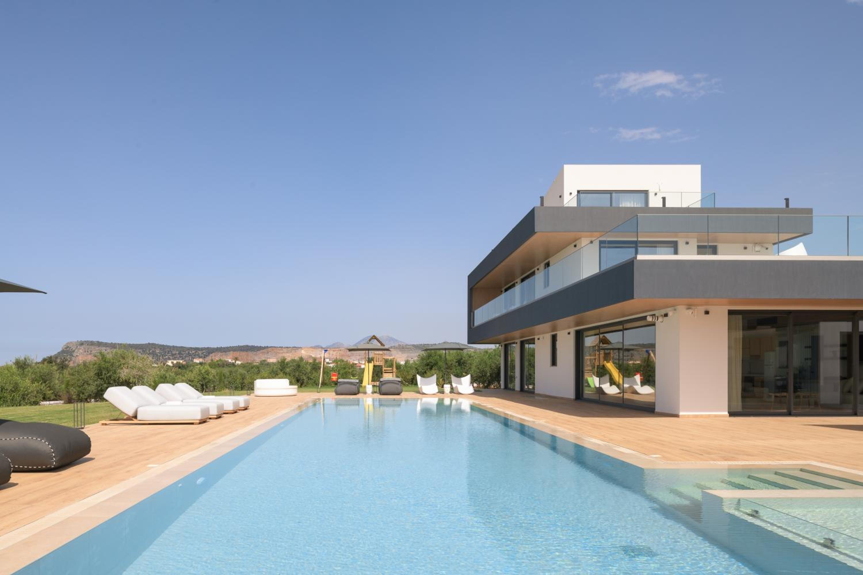Aesthea 5-star Villa, 2Pools, Gym, Cinema, Sauna, By ThinkVilla view 4