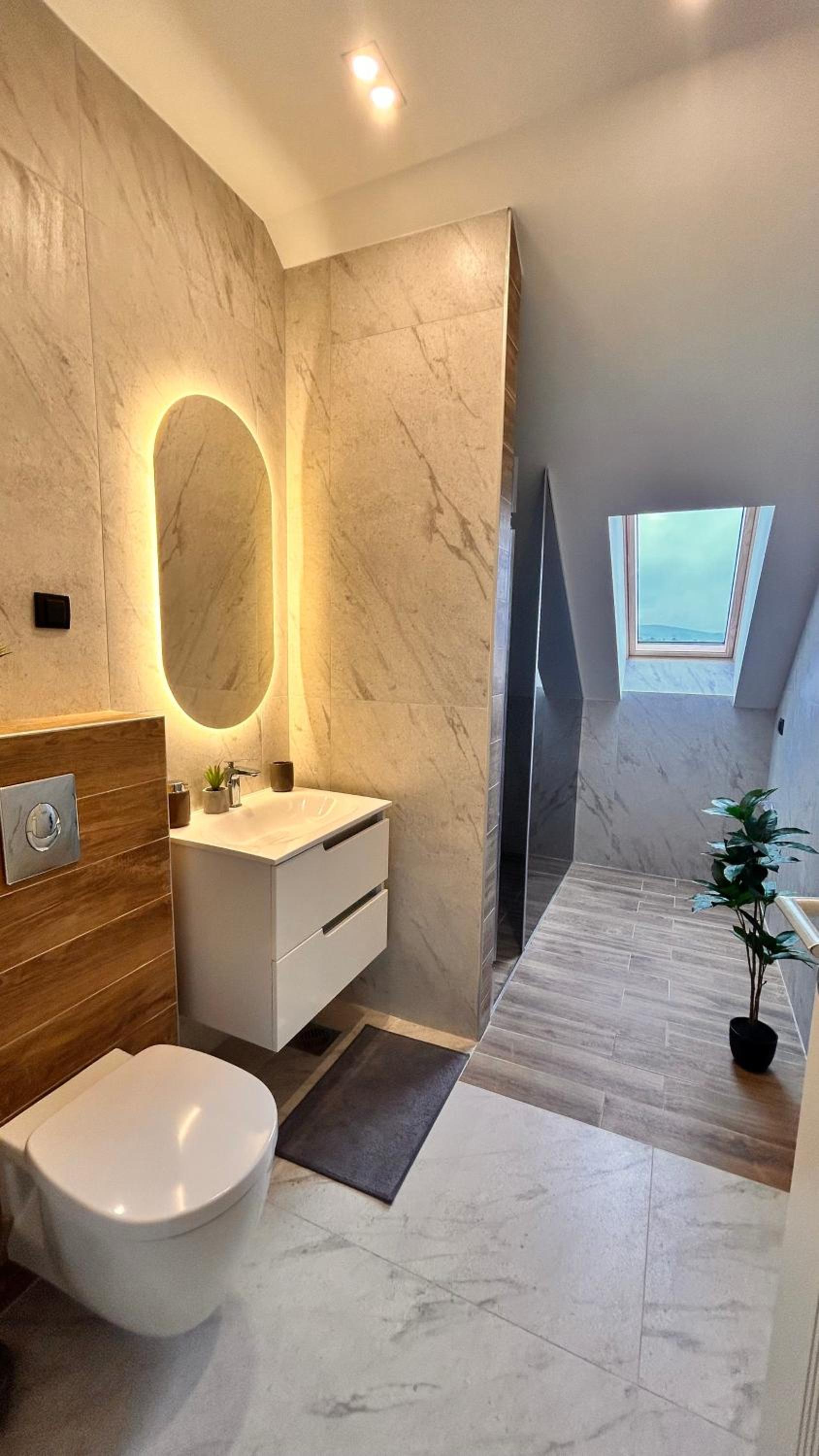 Luna penthouse