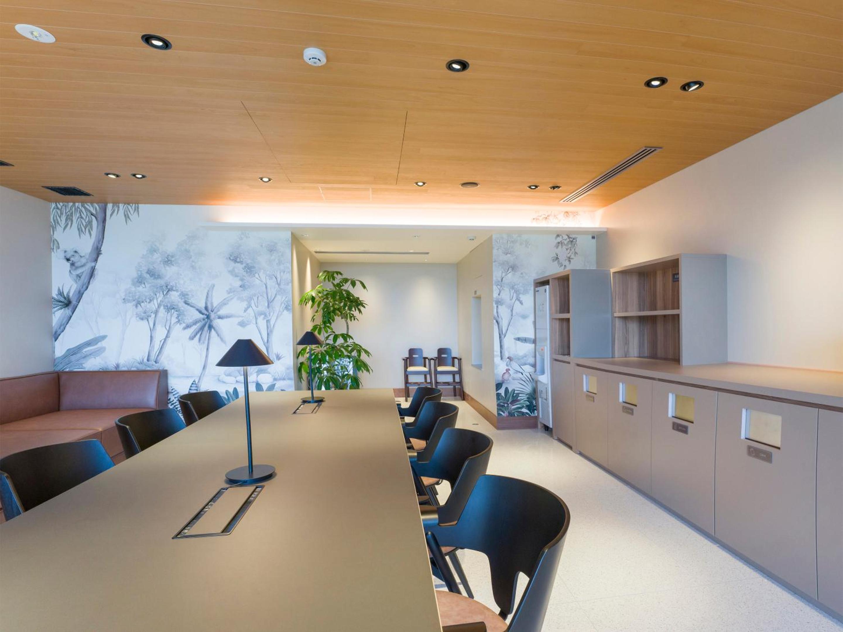 meeting & event spaces