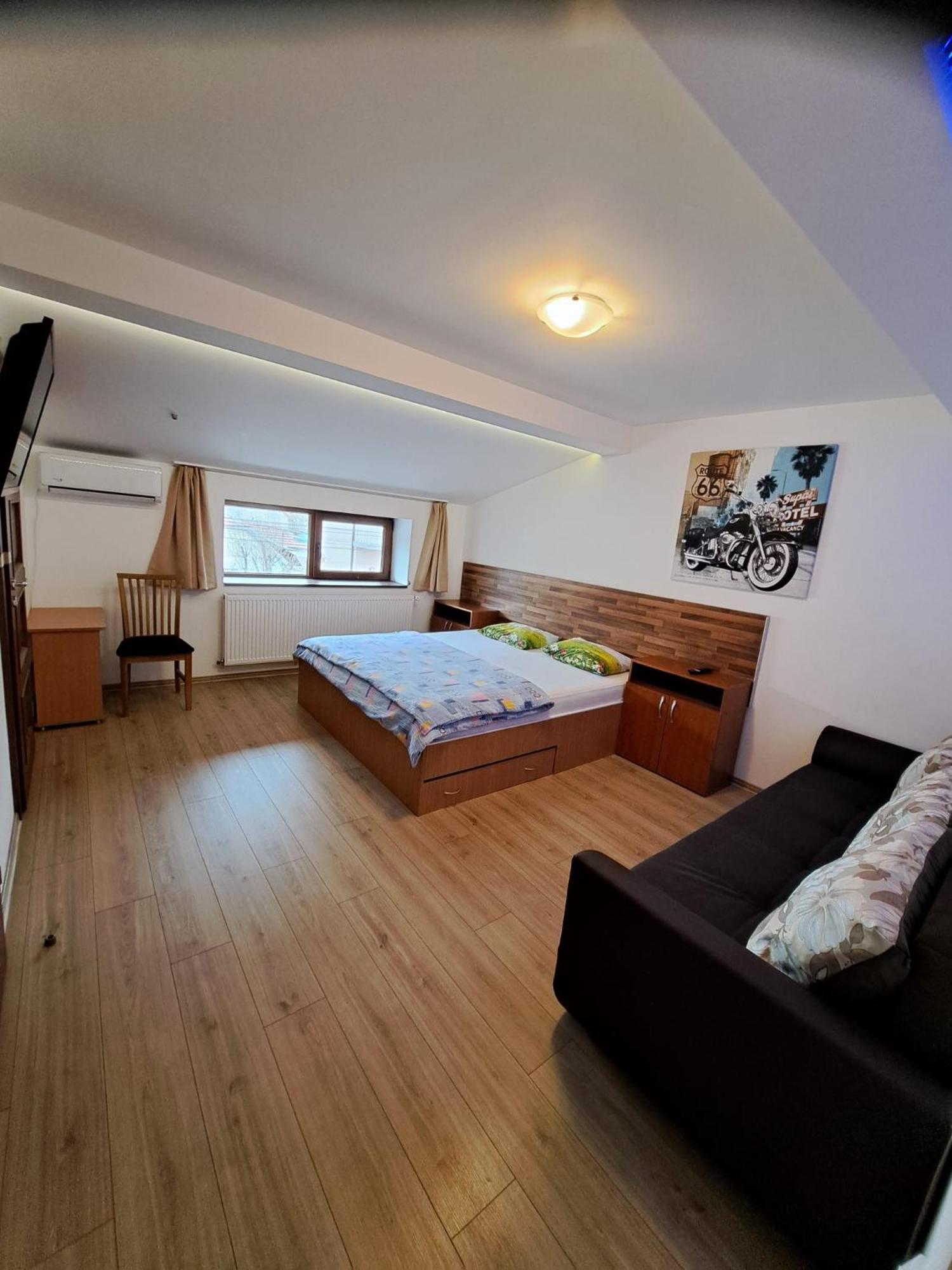 Apartment Cozia