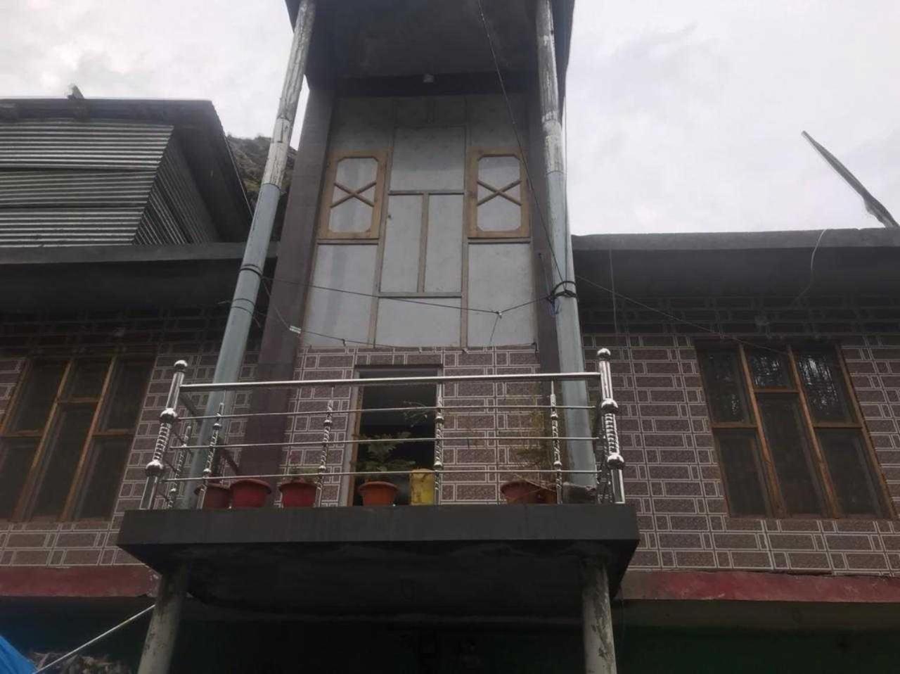 Hotel O POP Ain Ul Noor Homestay