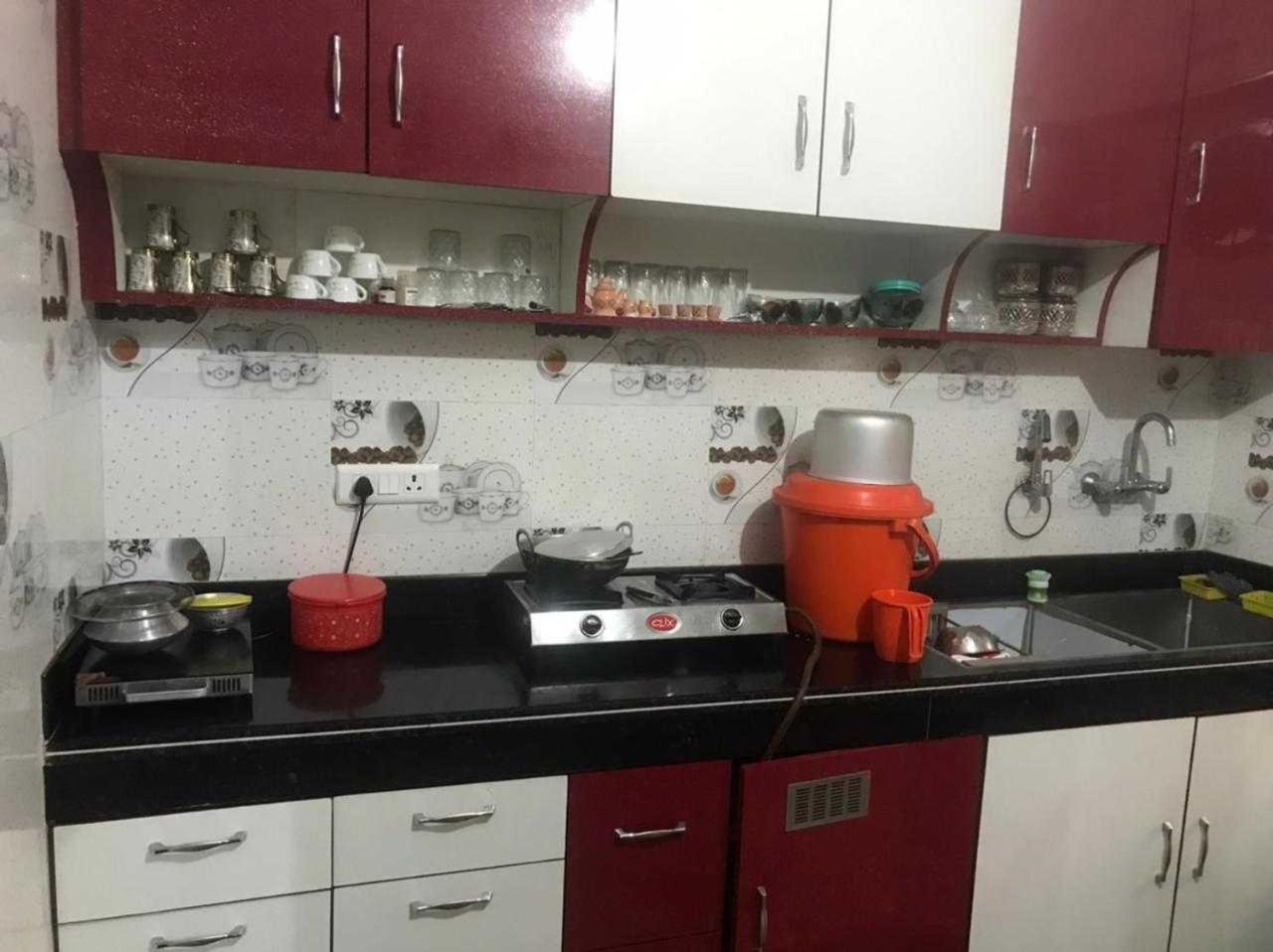 Hotel O POP Ain Ul Noor Homestay