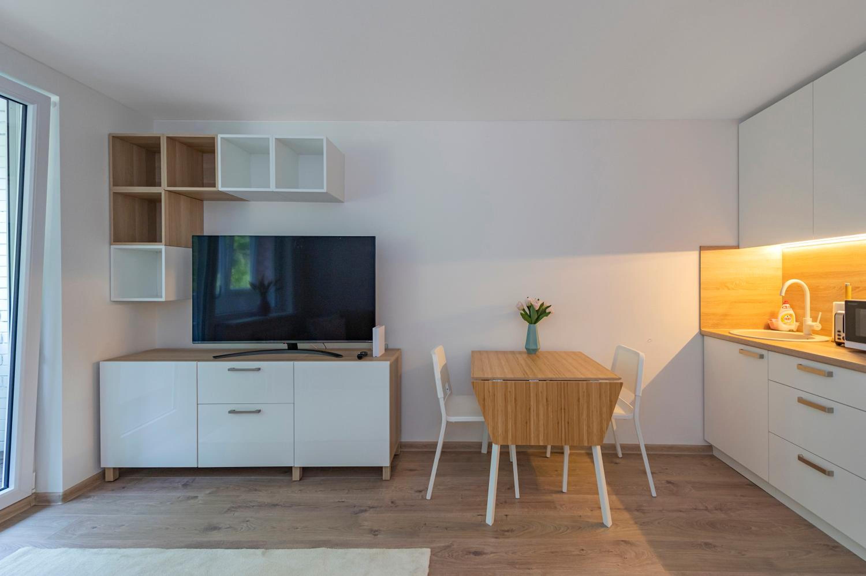 Convenient apartment with balcony by Polo Apartments view 5