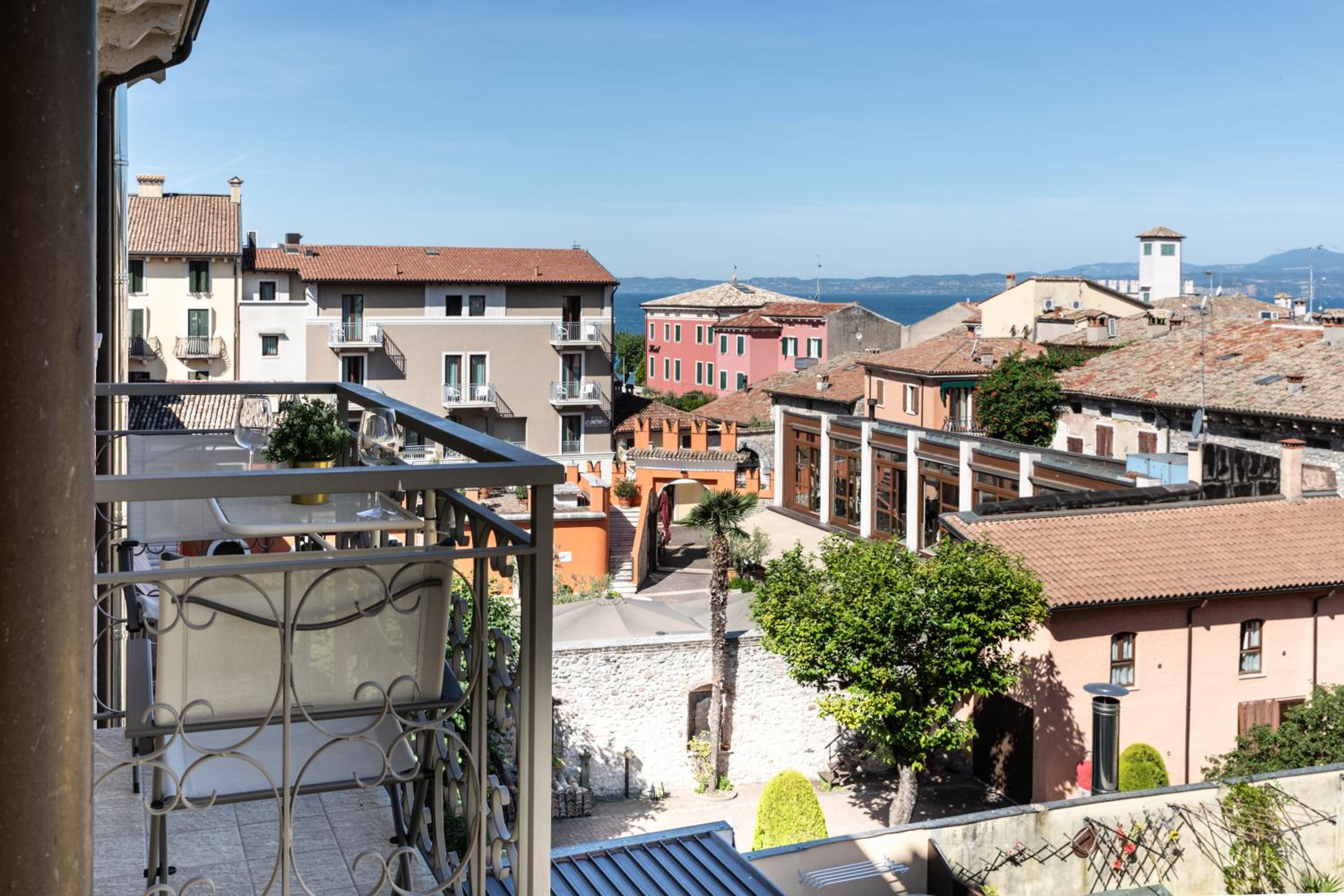 Palazzo Betteloni