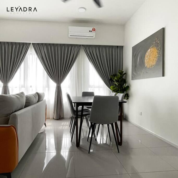 Sunway Gandaria 3BR Full AC w/ Pool Wi-Fi Netflix photo 2