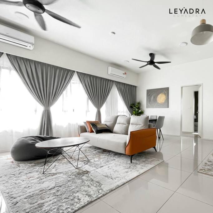 Sunway Gandaria 3BR Full AC w/ Pool Wi-Fi Netflix photo 6