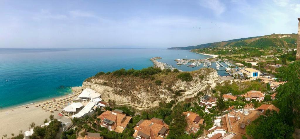 The Queen Tropea photo 2