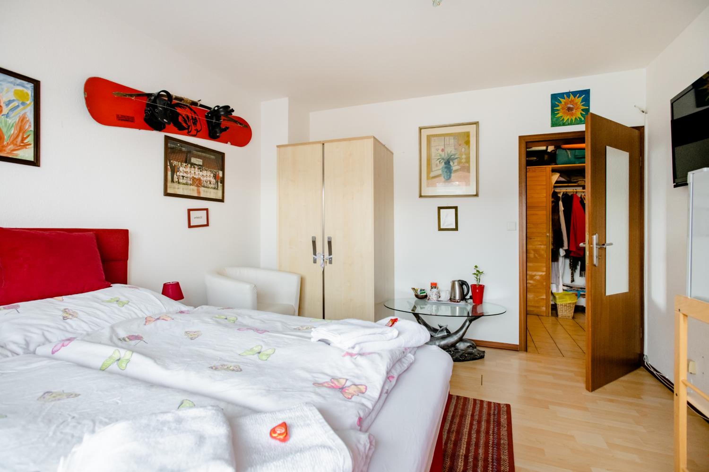 Ruhige Zimmer im Grünen