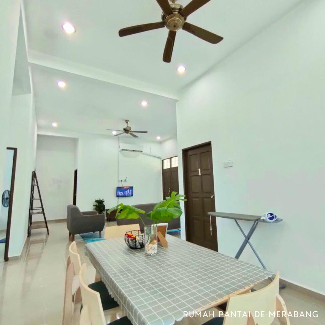 Rumah Pantai de Merabang (bungalow with pool) photo 4