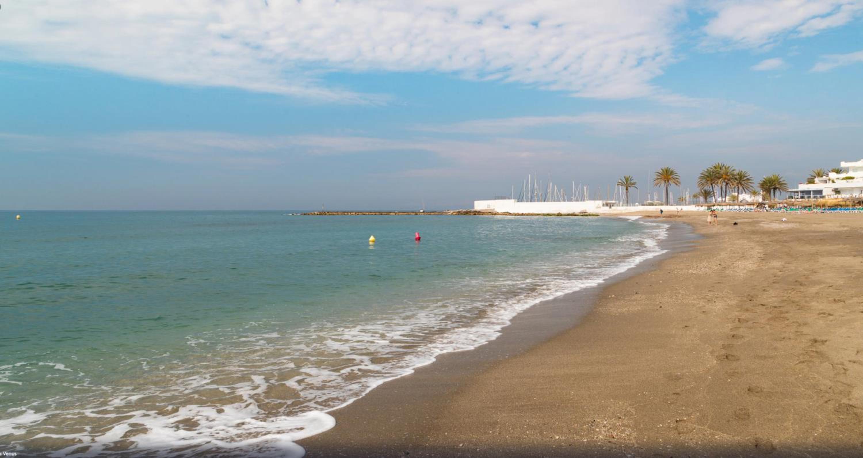 La Mar de Venus - Luxury Views in Puerto Deportivo view 2