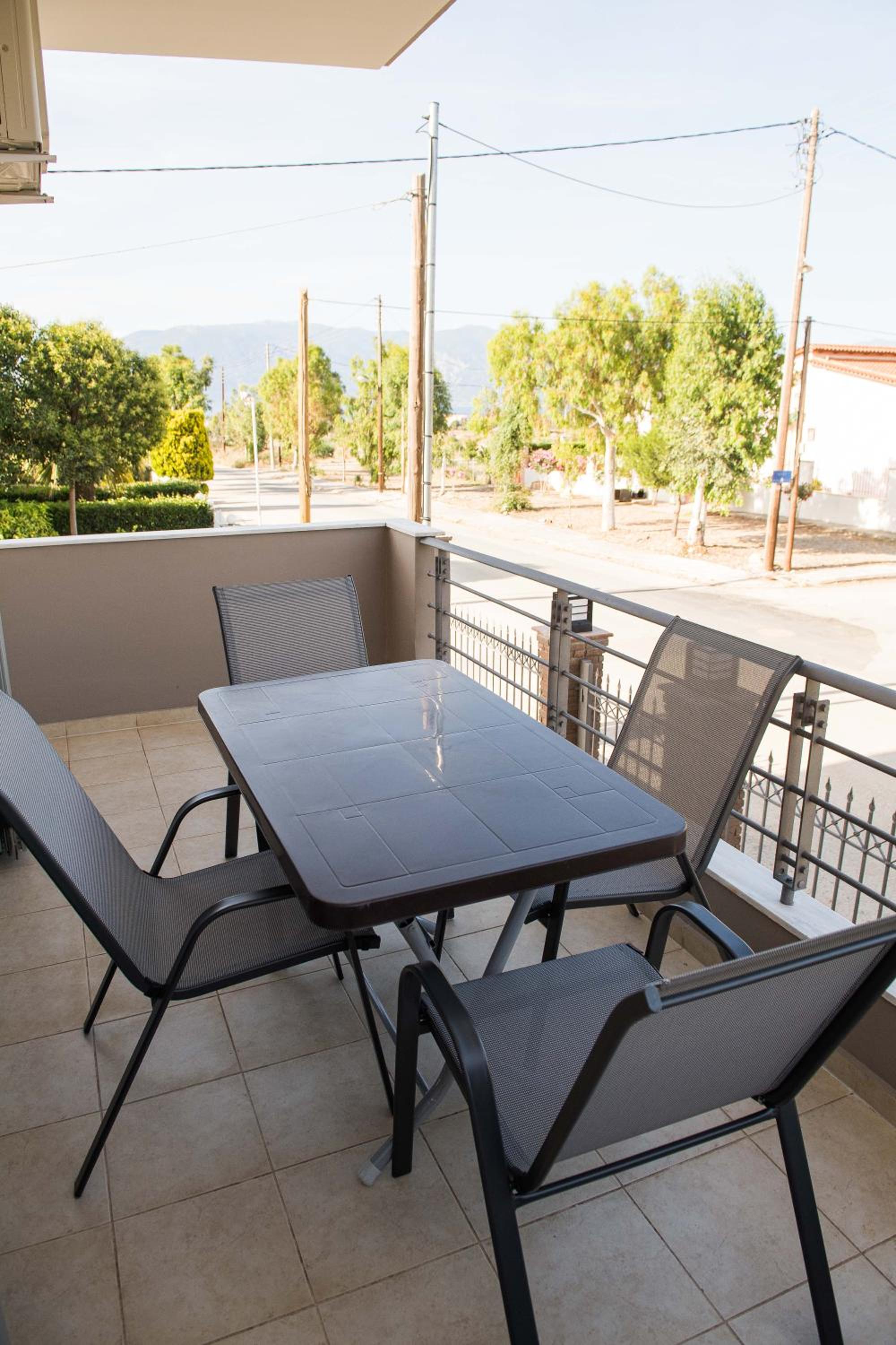 Dream Maisonete With Garden Near In Sea