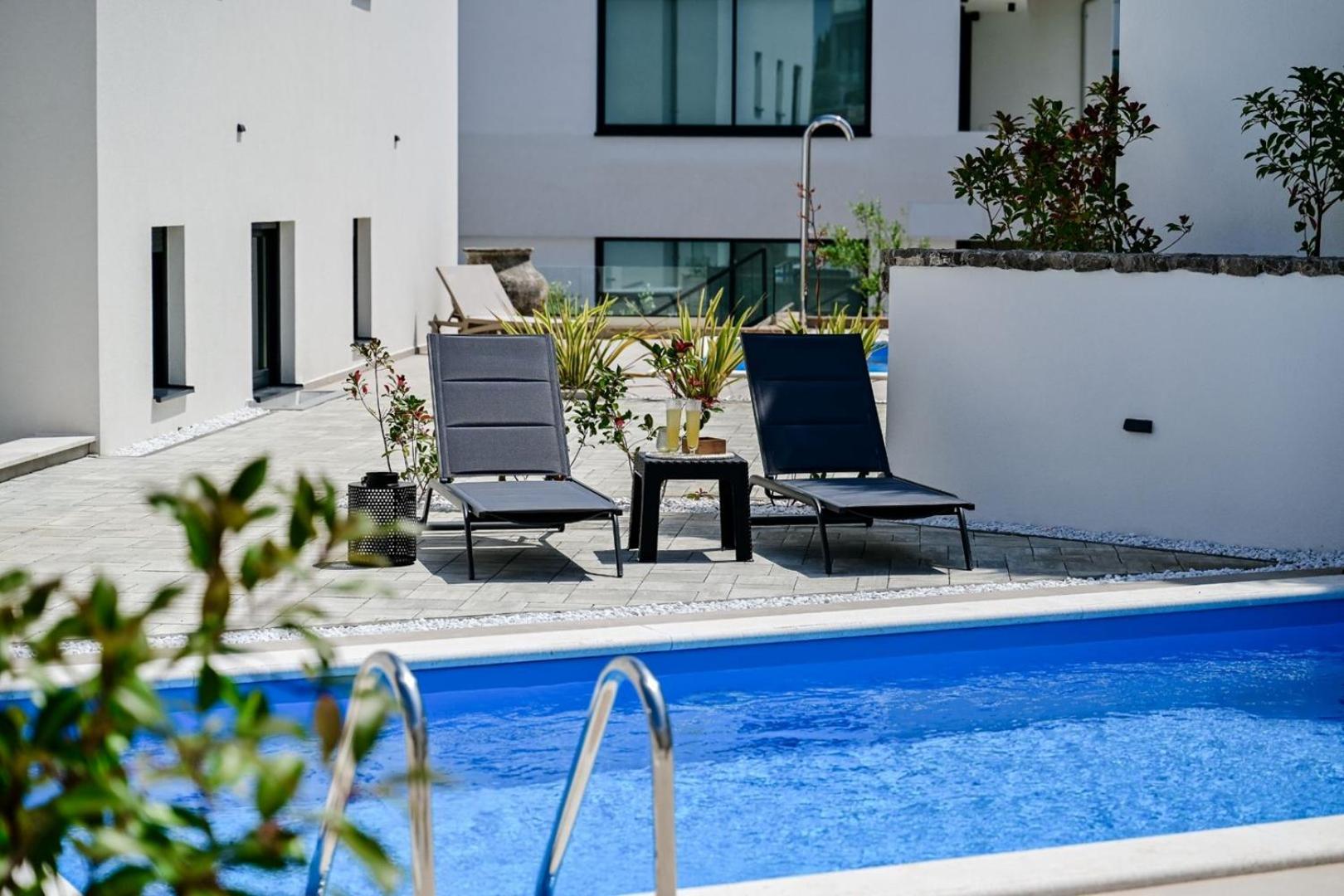 Apartments Lena