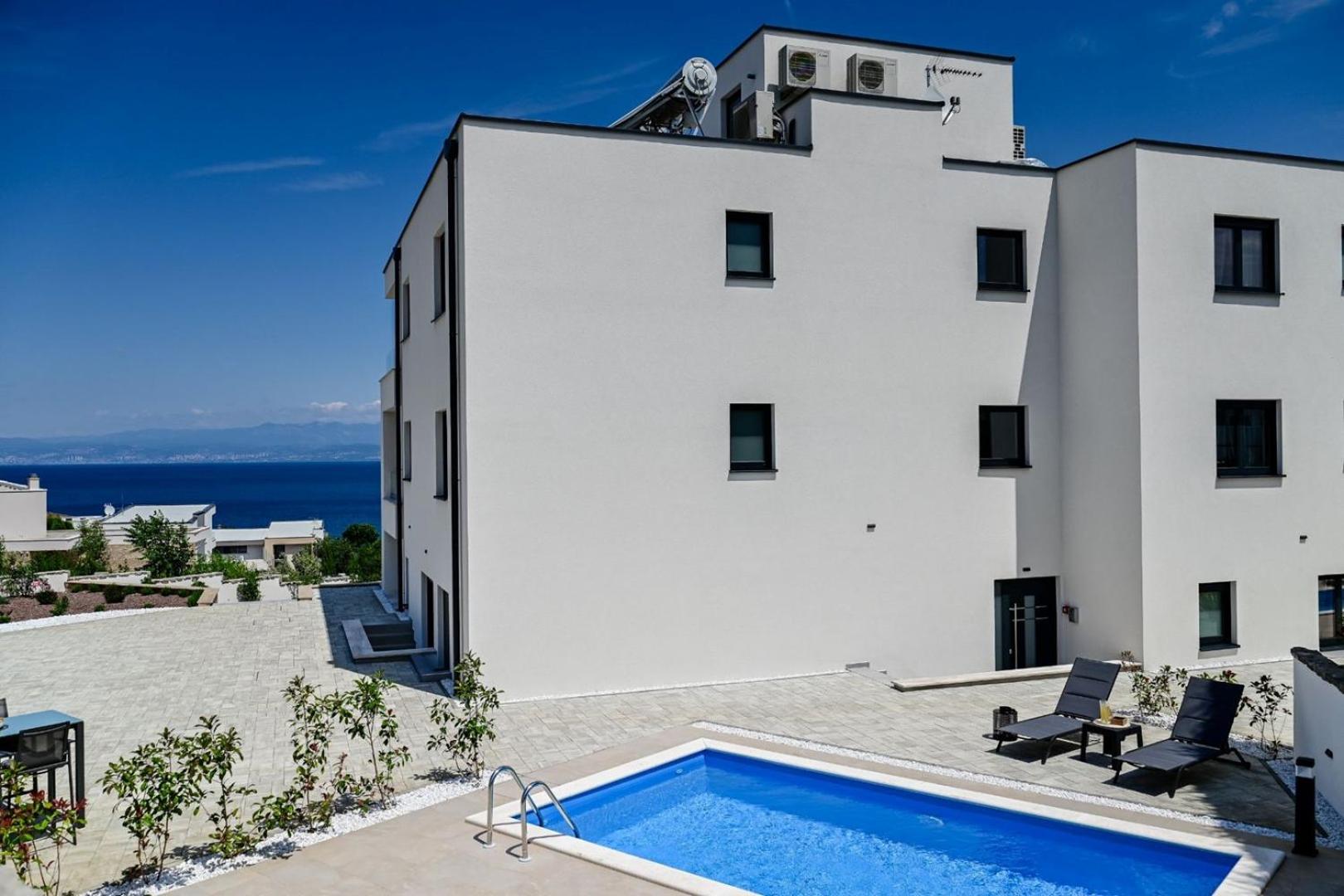Apartments Lena