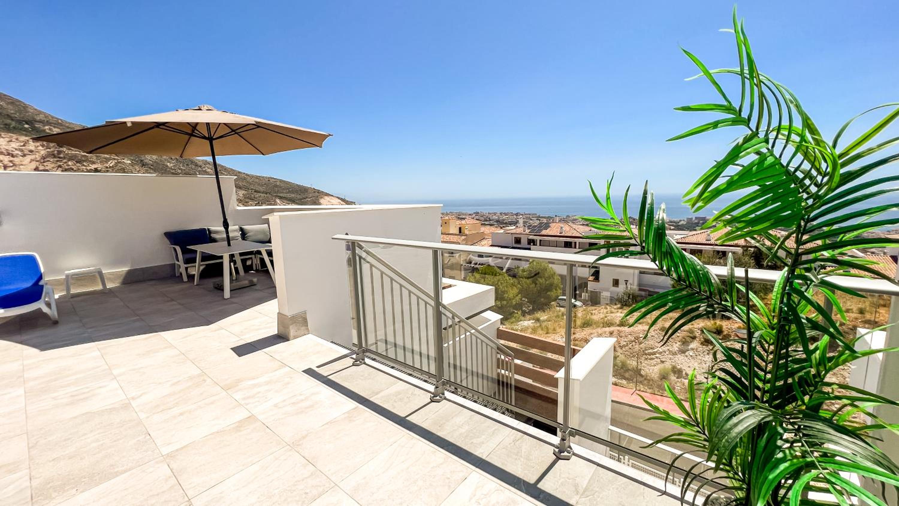La Serena Mar, Benalmadena Pueblo, Luxury Apartment with Jacuzzi