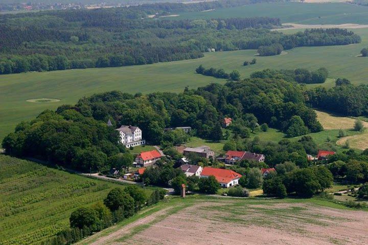 Inspektorenhaus am Jagdschloss mit Meerblick