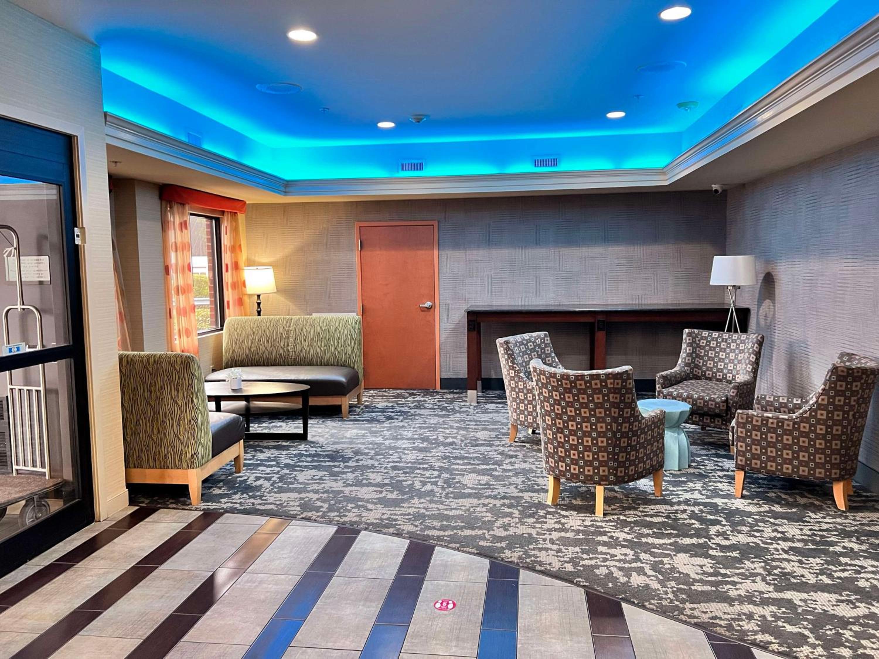 Richmond Vacations - Best Western Plus Glen Allen Inn - Property Image 20