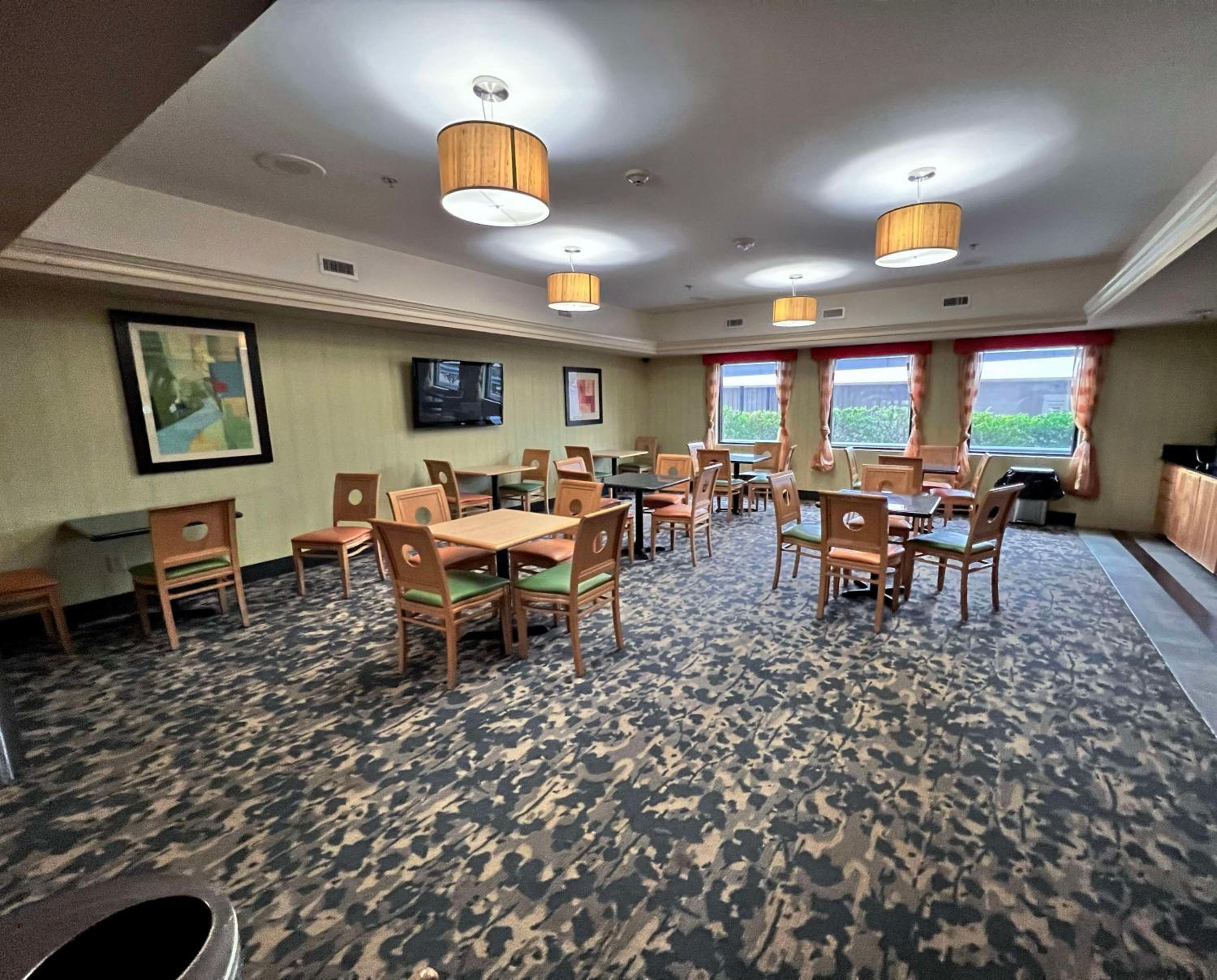 Richmond Vacations - Best Western Plus Glen Allen Inn - Property Image 19