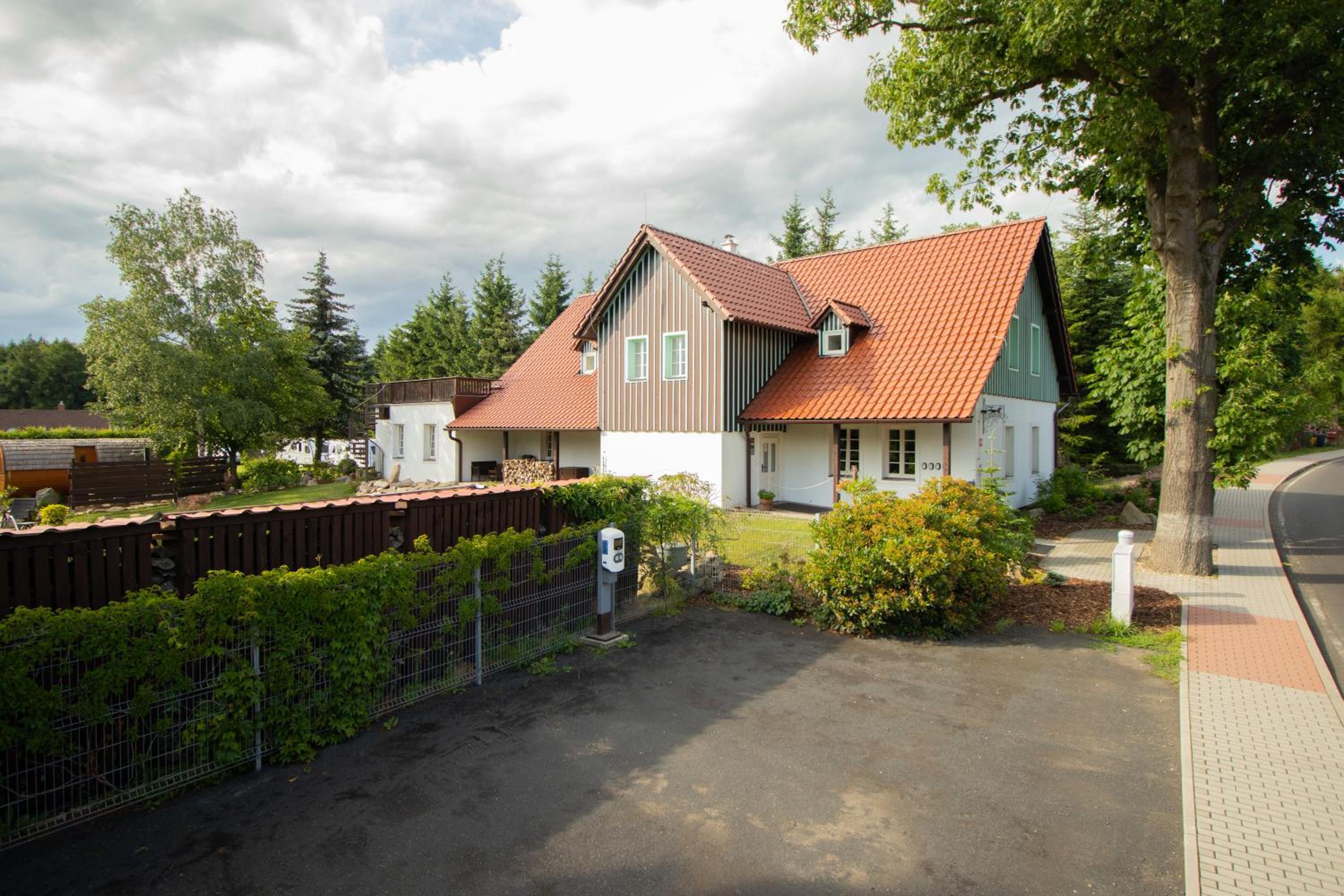 COUNTRY HOUSE Tisá view 3